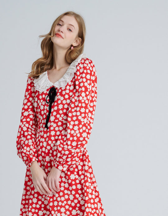 프릴넥 플라워 라펠 드레스