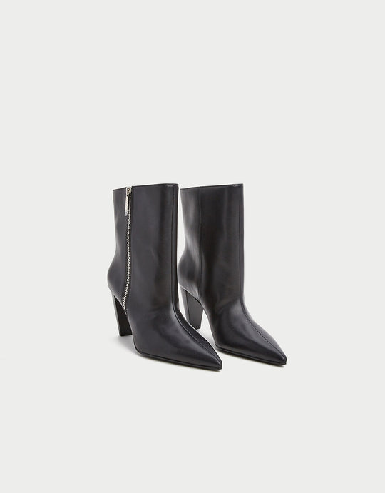 포인티드 토우 부츠