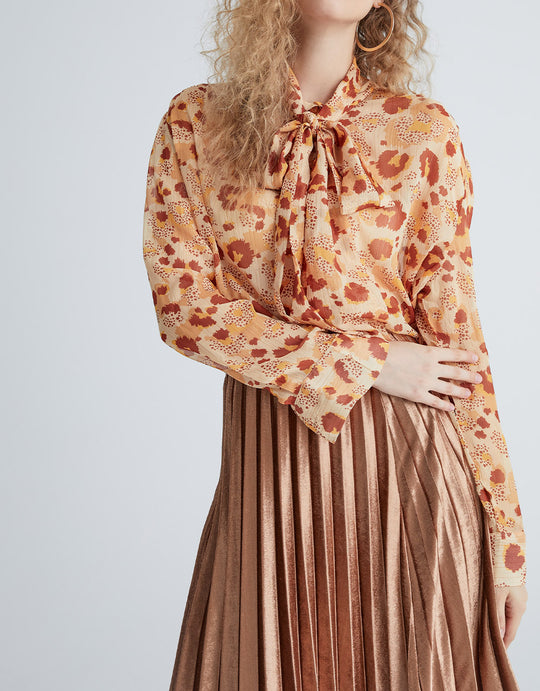 타이 넥 레오파드 패턴 블라우스