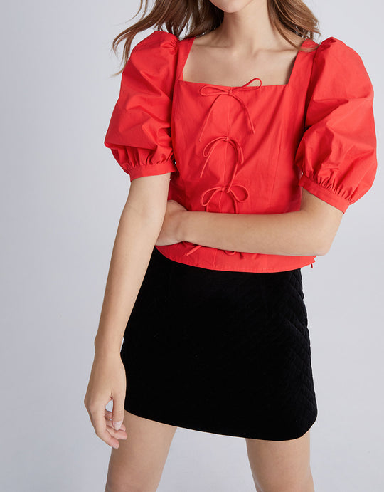 퍼프 슬리브 스퀘어넥 블라우스