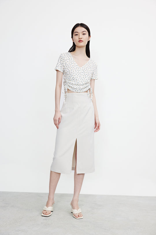 오프 숄더 V 넥 레귤러 티셔츠