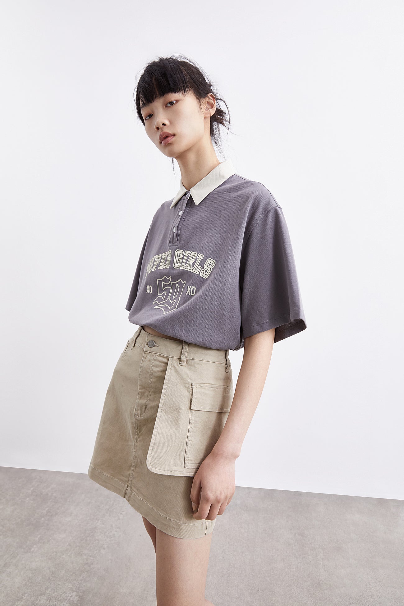 오프 숄더 셔츠 카라 루즈핏 티셔츠