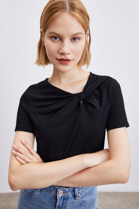 V넥 레귤러 티셔츠