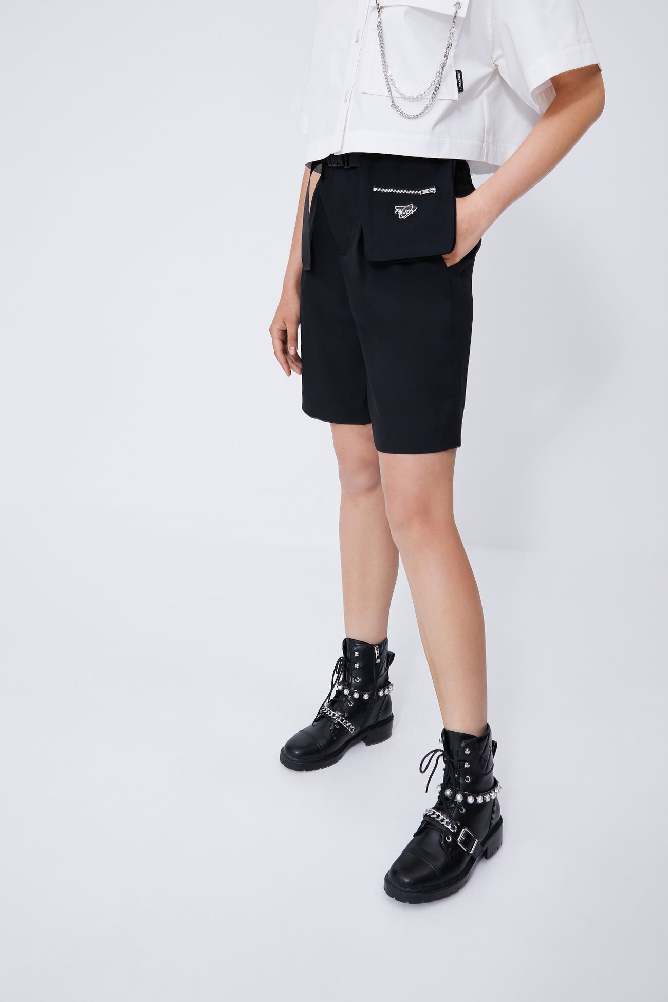 루즈핏 숏팬츠