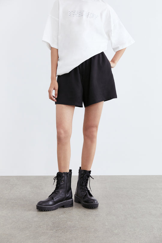 레저 오버사이즈 숏팬츠