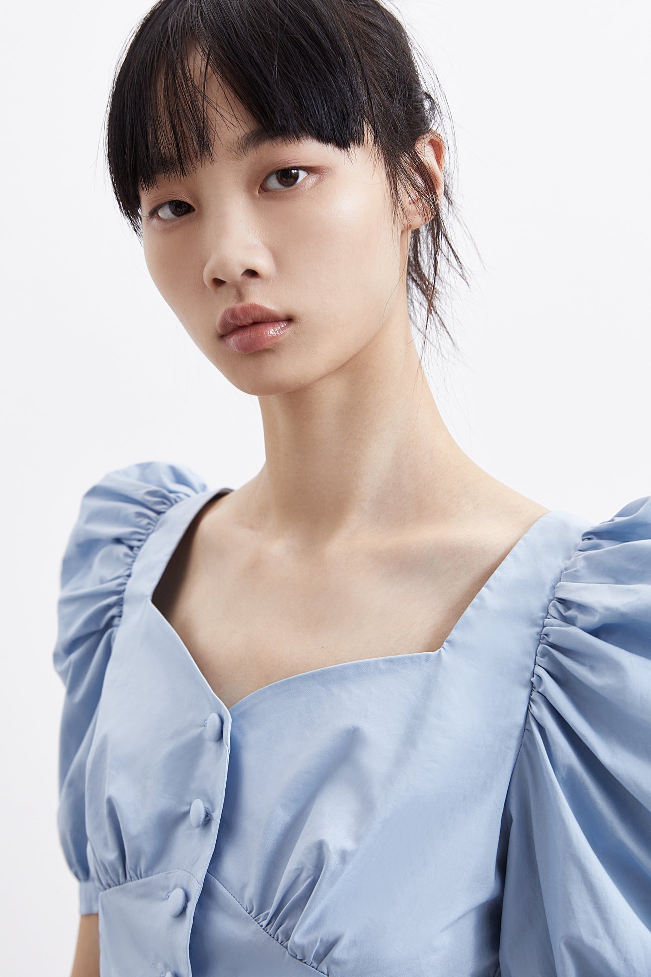 퍼프 소매 스퀘어 카라 셔츠