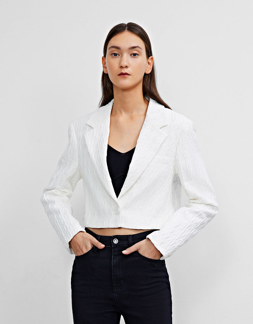 테일러드 카라 미디 슈트