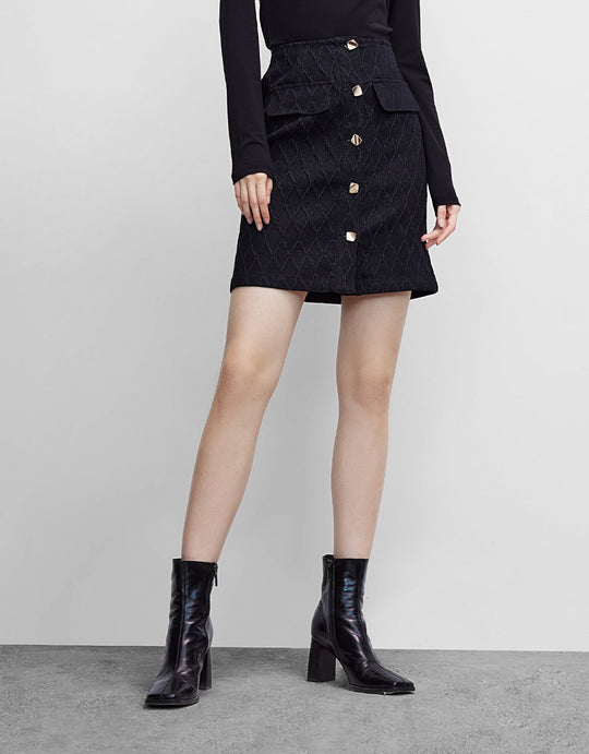 텍스처 버튼 프런트 데님 스커트