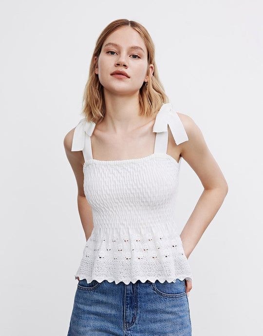 스퀘어 카라 짧은 길이 니트 뷔에스트