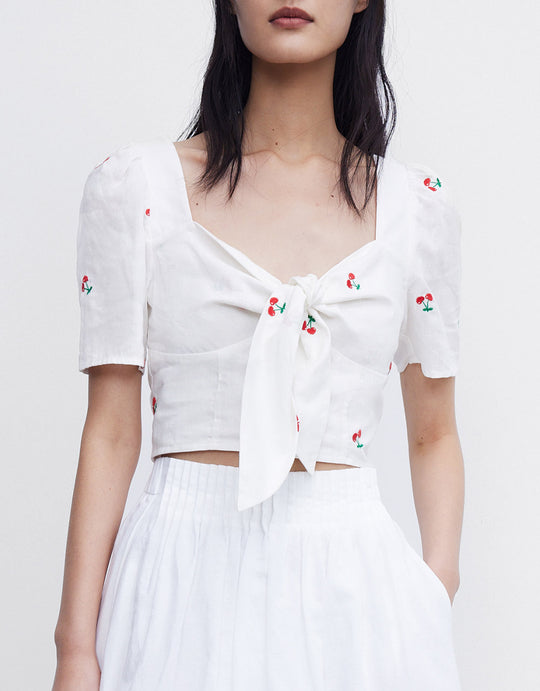 앞리본 포인트 블라우스