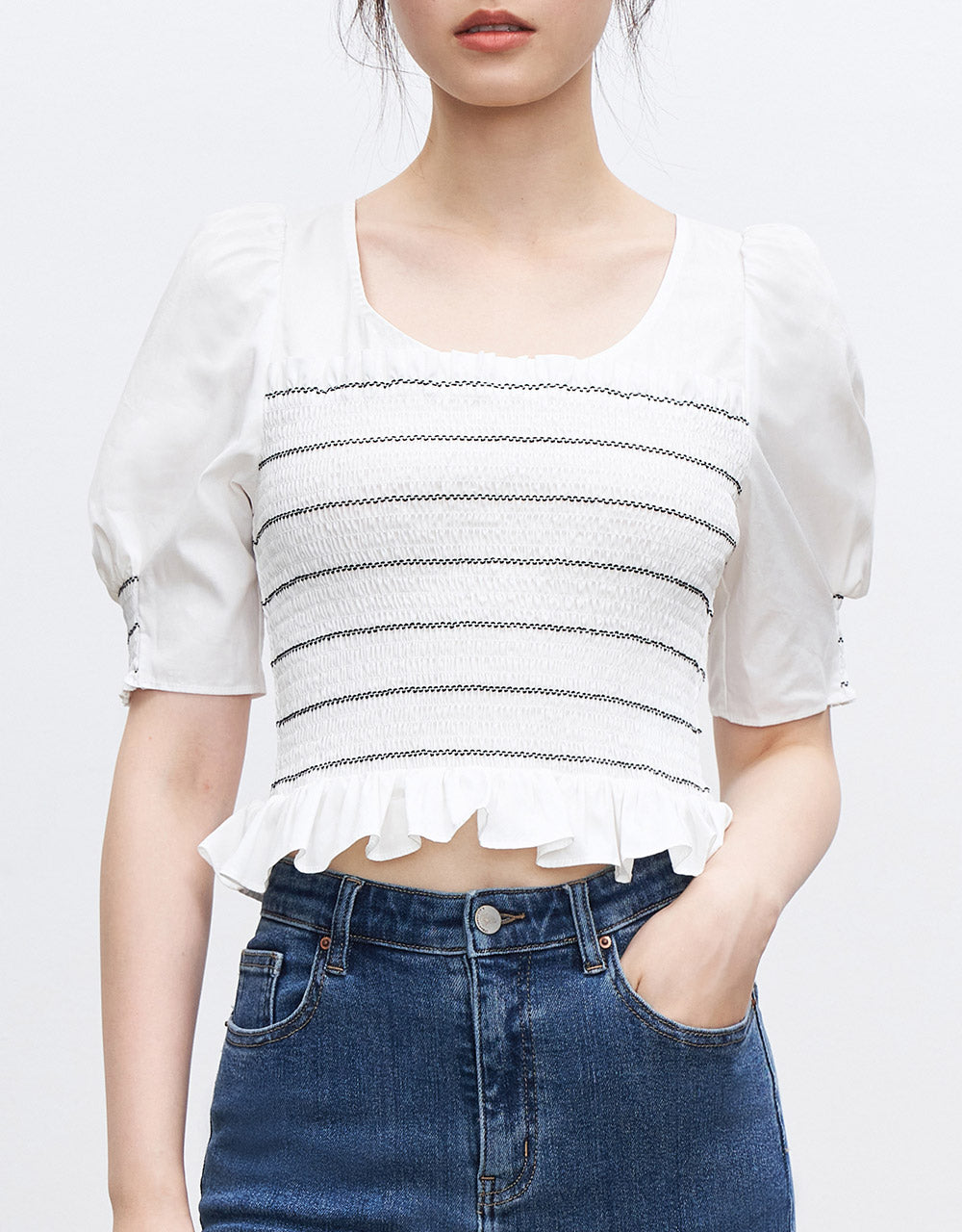 퍼프 소매 크루넥 블라우스