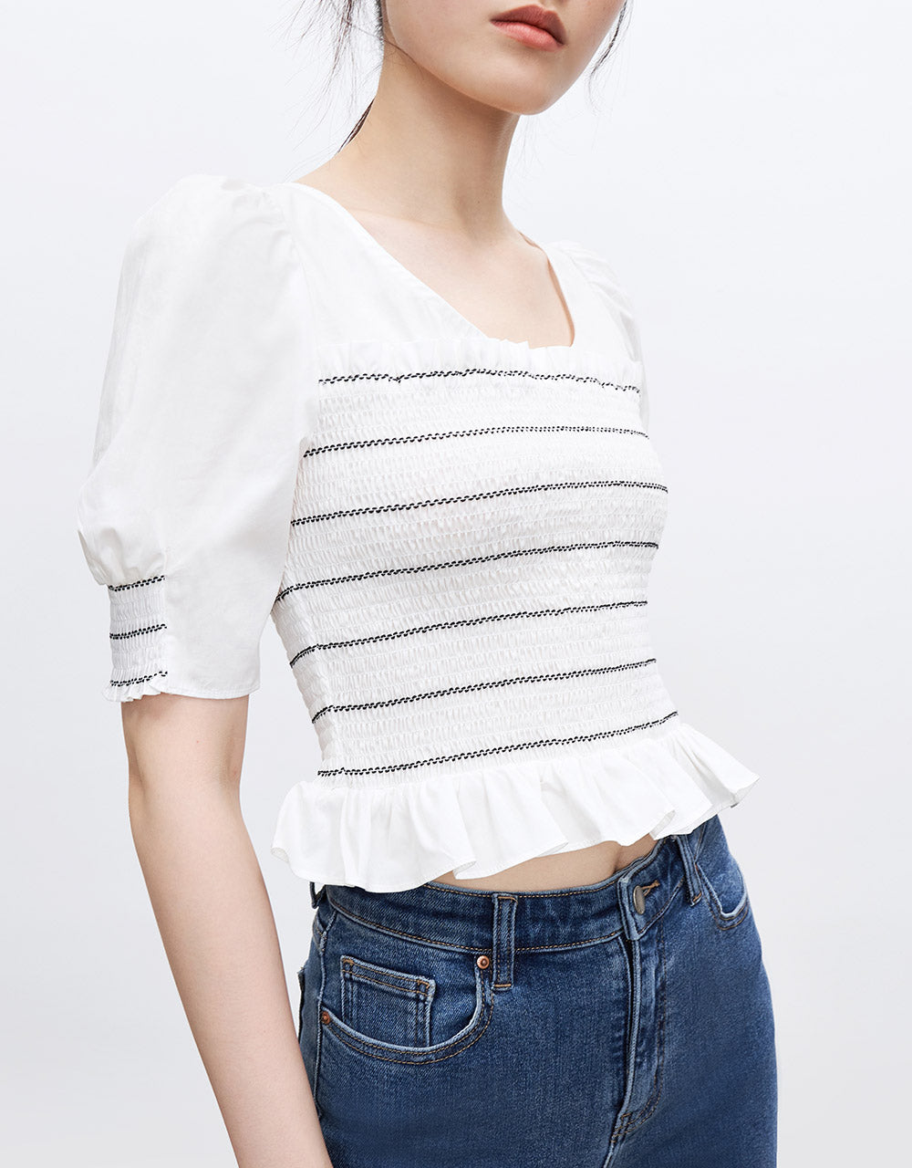 퍼프 소매 크루넥 블라우스