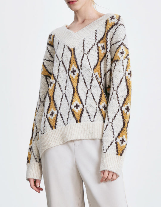 아가일 자카드 V넥 스웨터