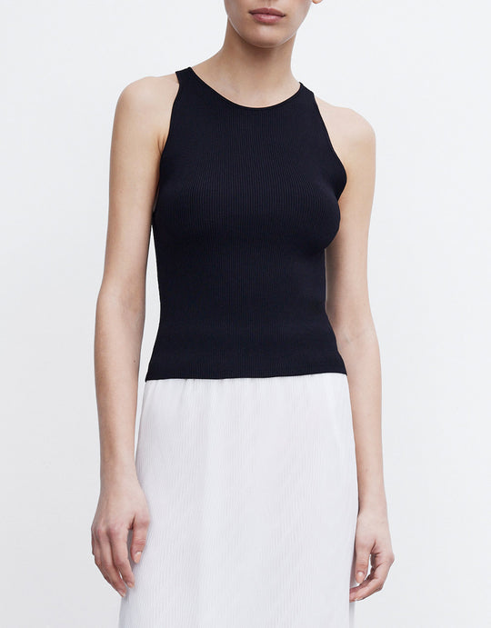 크루넥 니트 뷔에스트